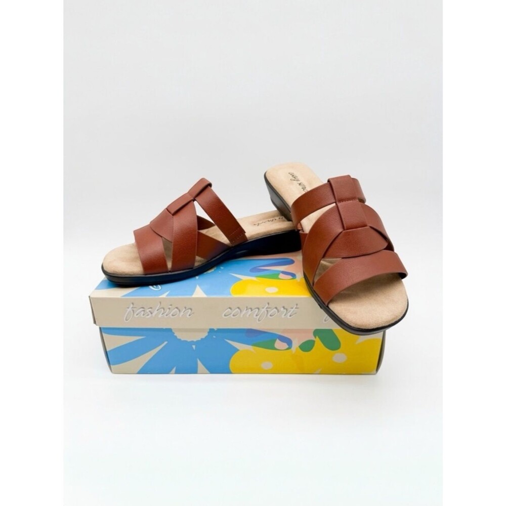 Easy Street Lakeport Slide Sandals Low Wedge Comfort Brown 8.5WW Extra Wide NEW